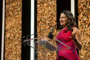 Allison Shapira delivering her CPAE Hall of Fame acceptance speech, demonstrating the power of executive storytelling.